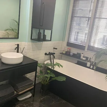 Apartment Big 753sq Tf, Close To Restaurants